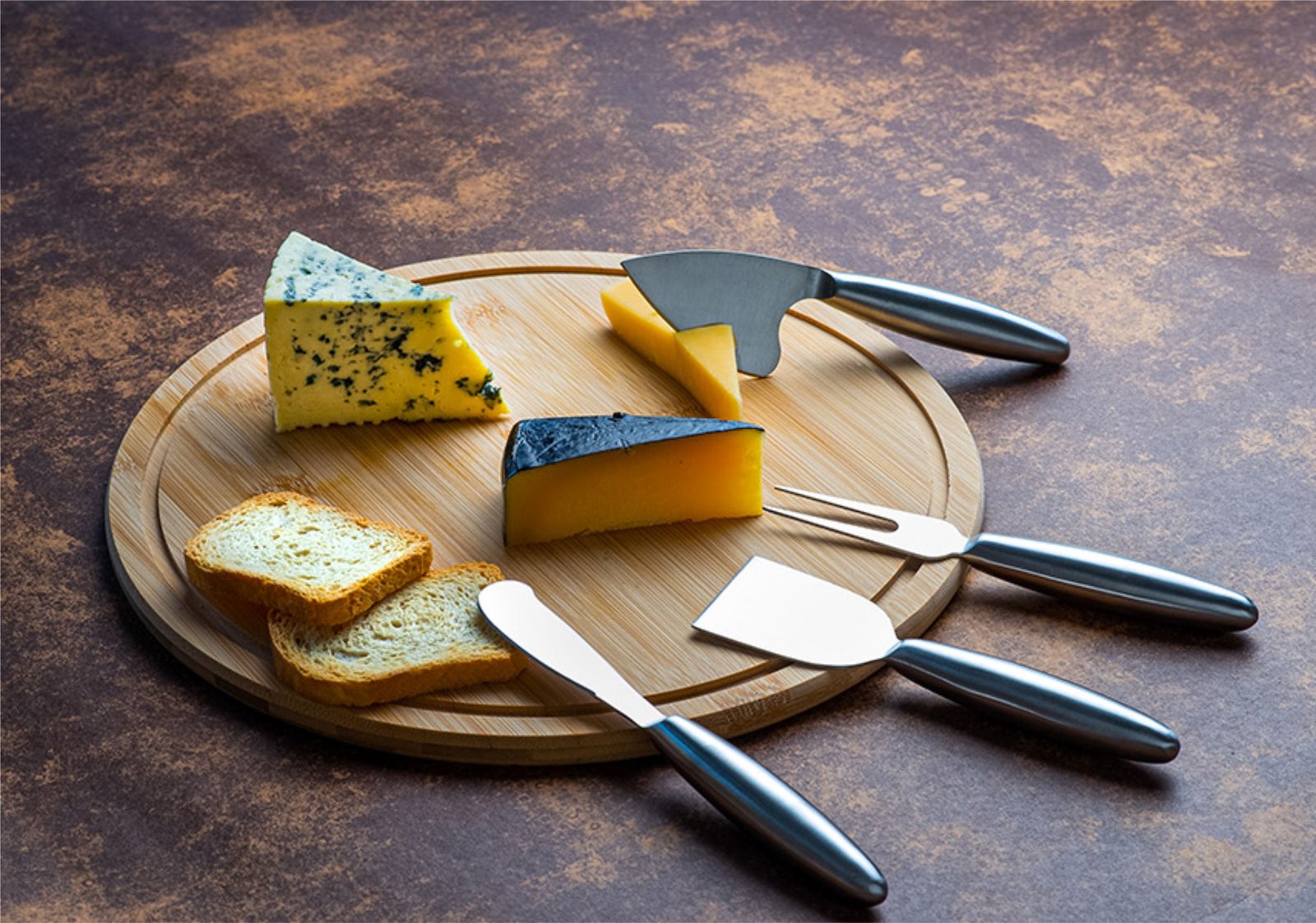 https://www.salvadorlaser.com.br/products/uploads/_original/conjunto-para-queijo-em-bambu-inox-5-pcs-647352.jpg